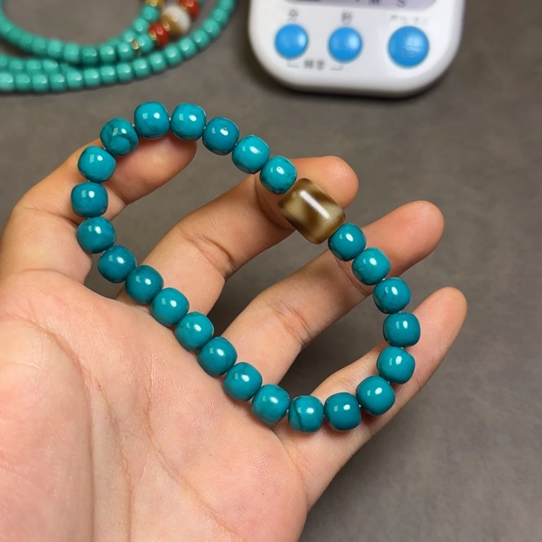 吊坠菩提根/象牙果一**人