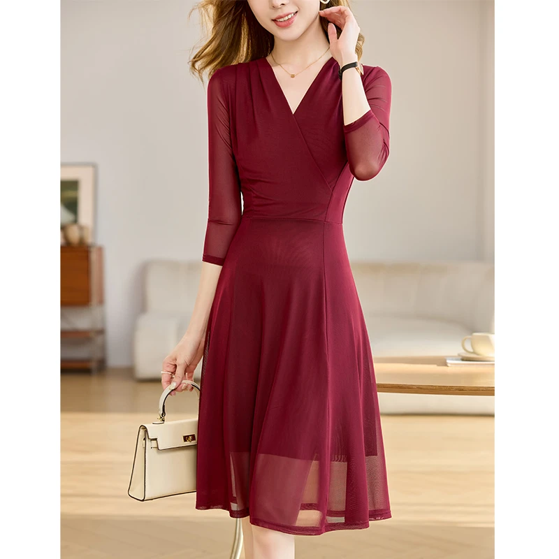 秋装七分袖网纱连衣裙女2025秋新款女士时尚气质显瘦v领网纱长裙