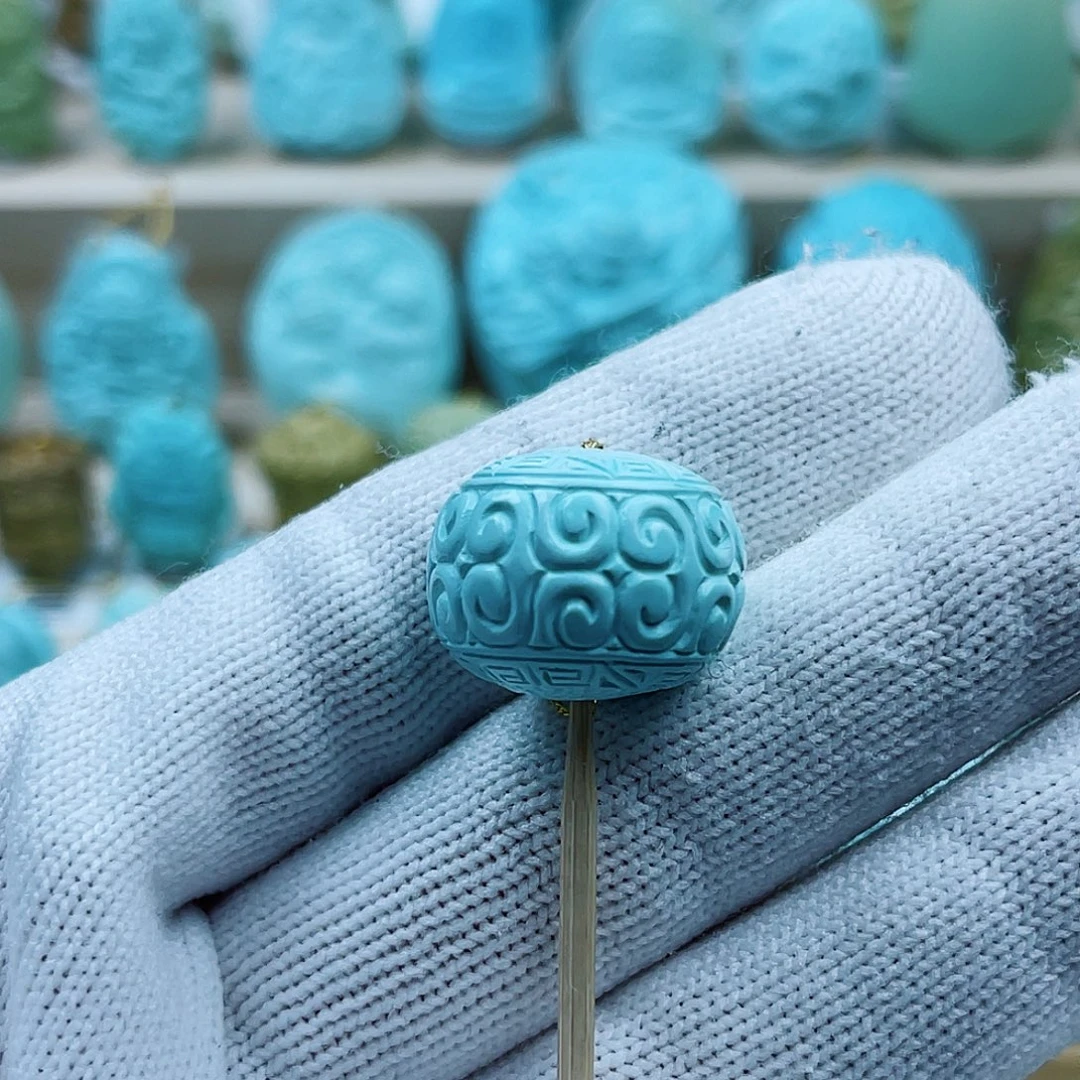 绿松石未镶嵌珠宝奇石