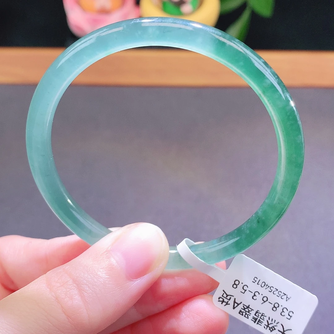 翡翠未镶嵌手镯天然翡翠