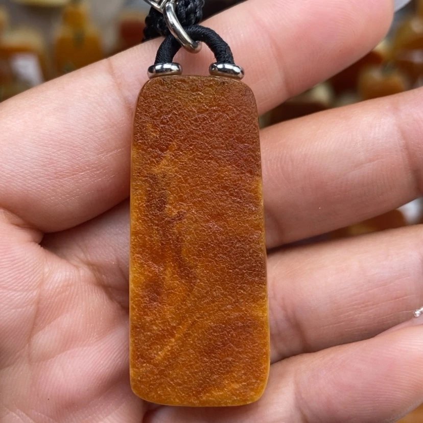【闪购商品】琥珀颈饰未镶嵌