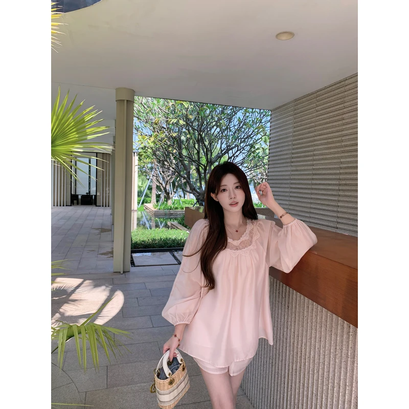 萌萌Ja 佩塞罗迷恋~两色蕾丝减龄套装氛围气质上衣休闲裤衬衣短裤