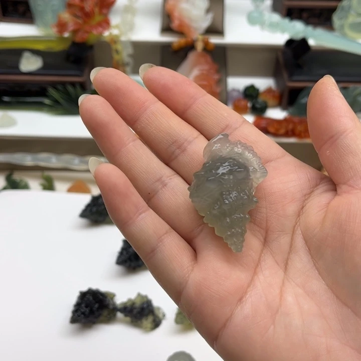 绿***红蛇纹石玉未镶嵌岫玉发簪