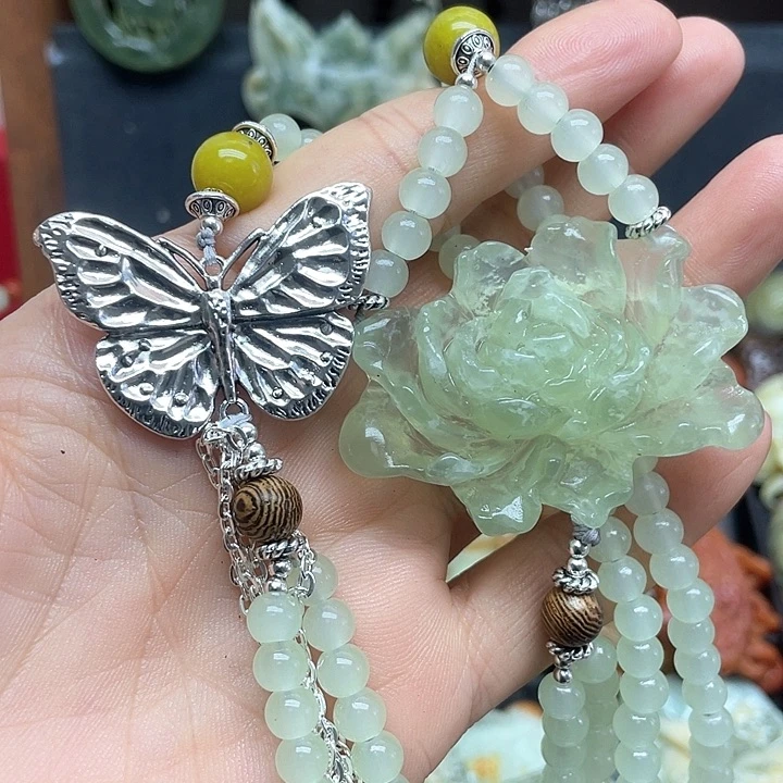 未镶嵌蛇纹石玉颈饰