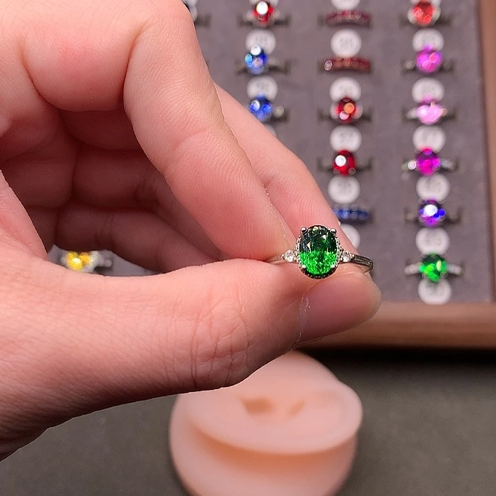 银S925镶嵌绿色碧玺戒指