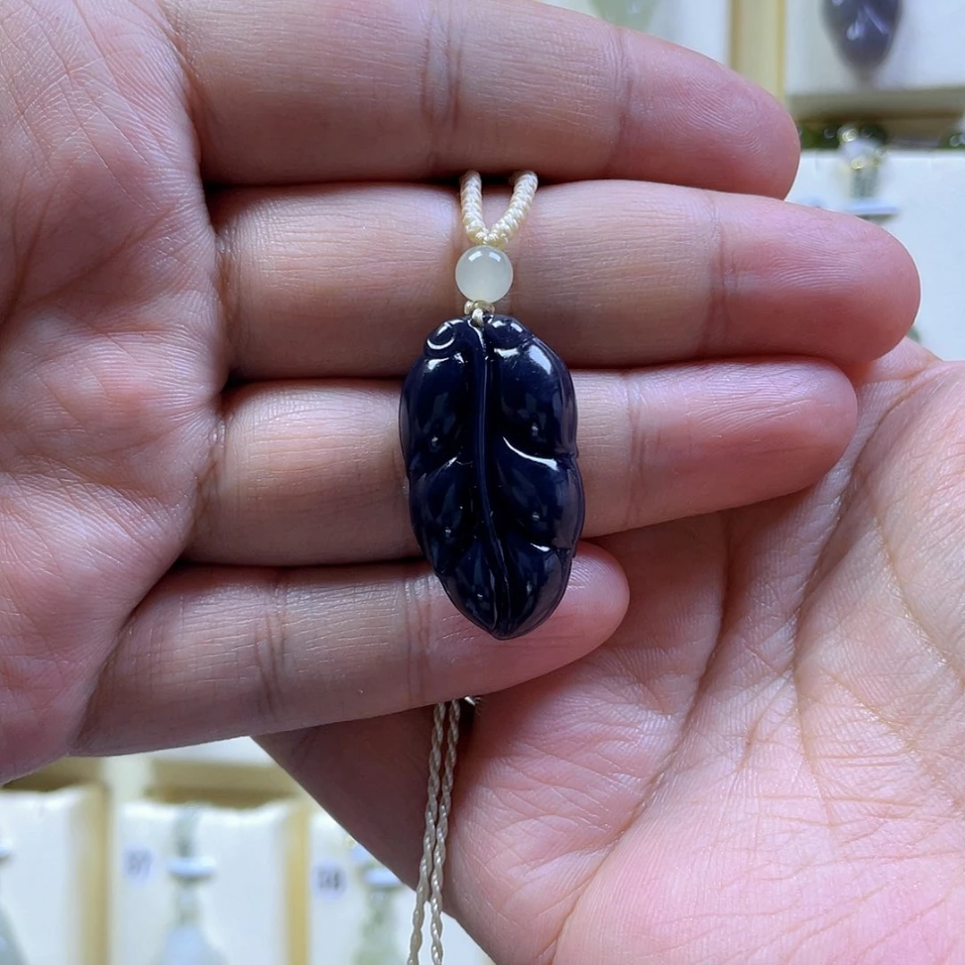 和田玉未镶嵌吊坠(赠链)悠*