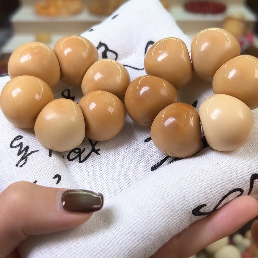 菩提根/象牙果手串瑕疵卡25风化蒜瓣一串