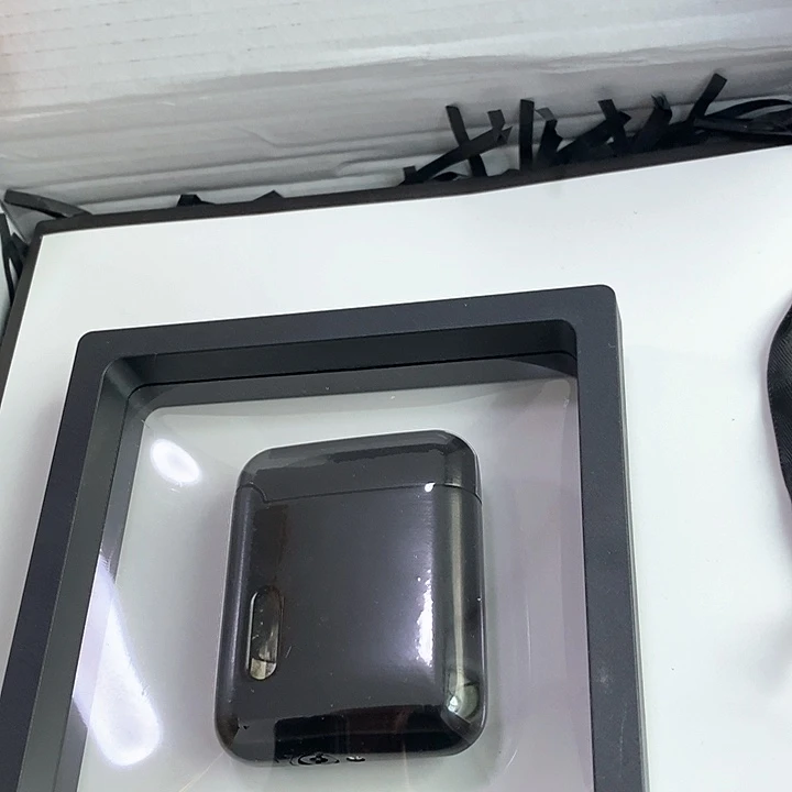 Z***邹明铬充气双火打火机透明的