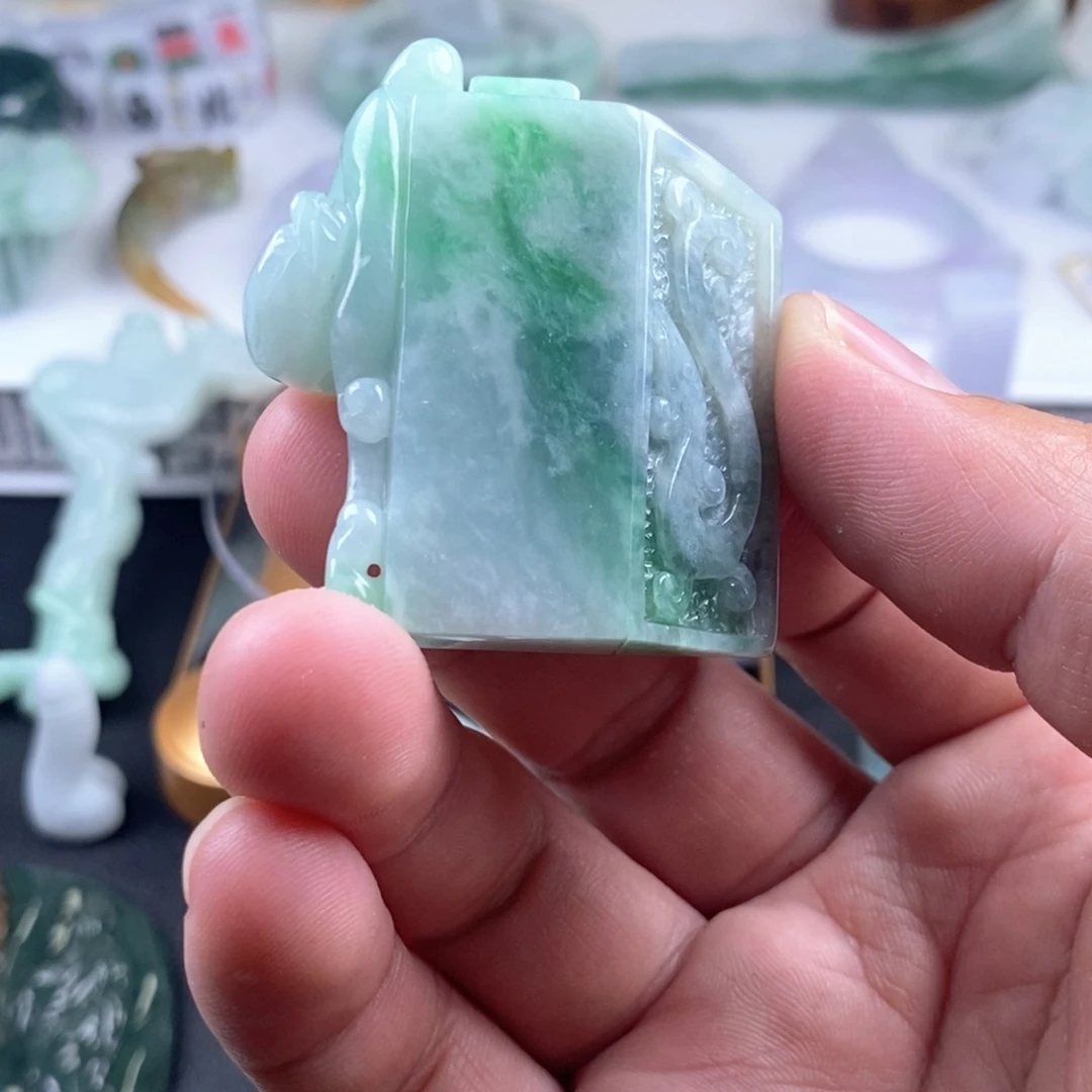 翡翠未镶嵌颈饰天然翡翠