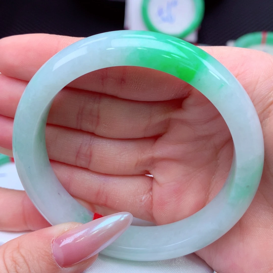 未镶嵌手镯翡翠翡翠