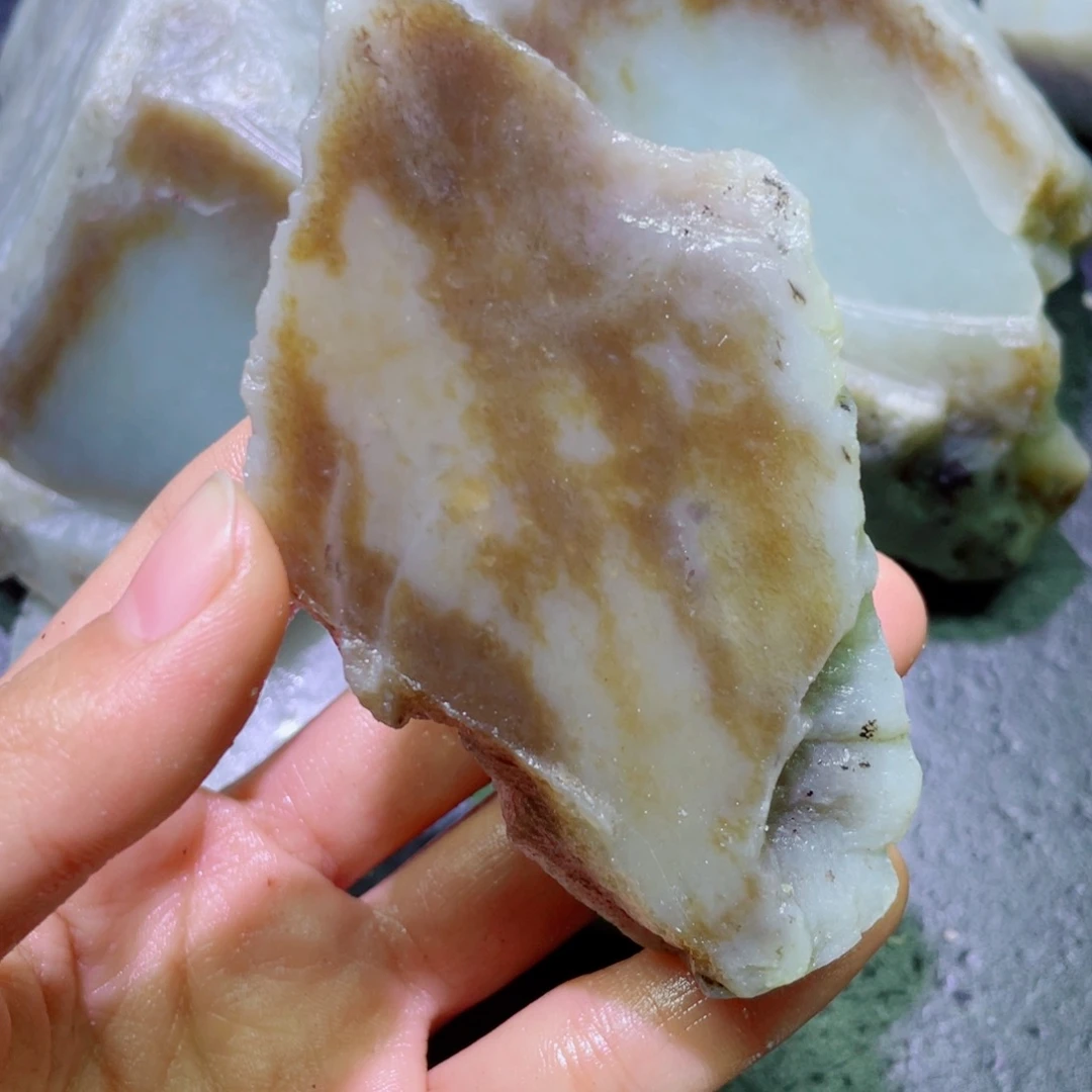 和田玉未镶嵌珠宝半成品