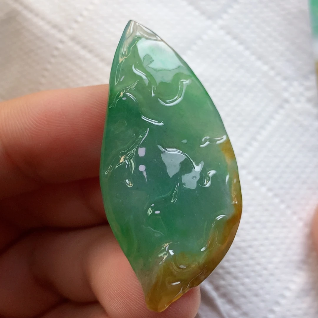 【闪购商品】颈饰未镶嵌翡翠