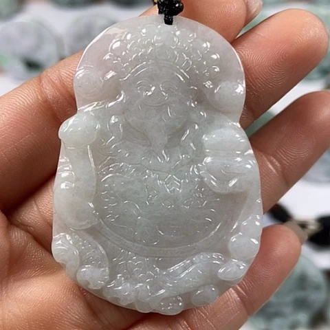 翡翠颈饰未镶嵌财神爷福利