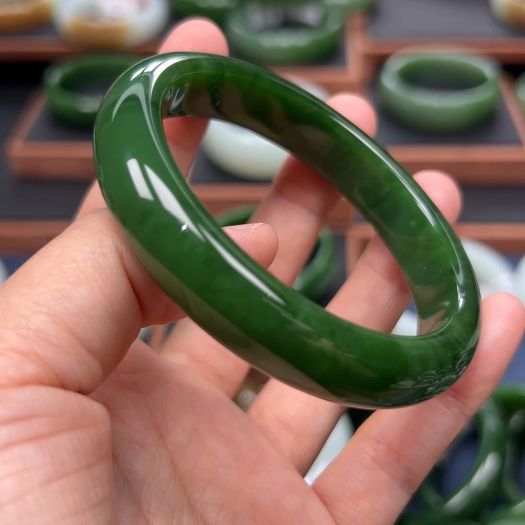 未镶嵌手镯和田玉（碧玉）6061