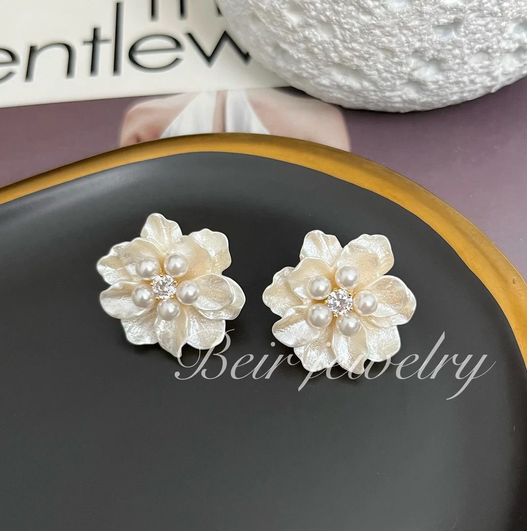 铜合金耳饰 女日韩耳钉简约气质轻奢法式小众优雅温柔