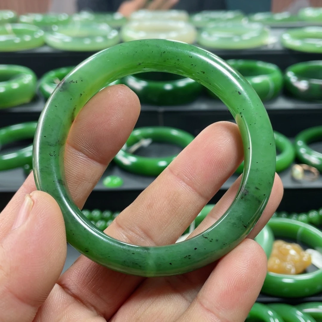 和田玉（碧玉）手镯未镶嵌