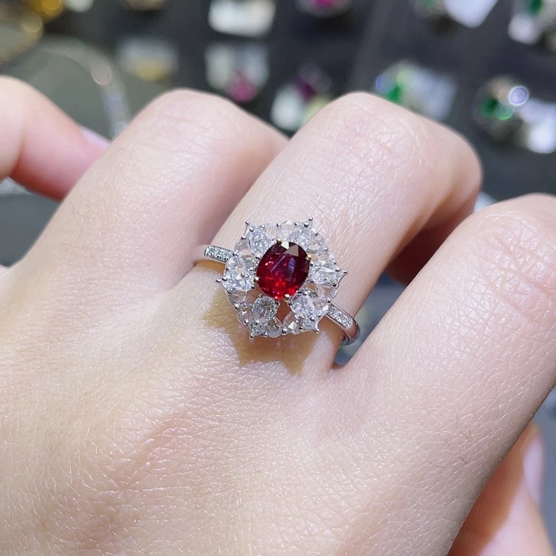 红宝石戒指18K金镶嵌0.78ct