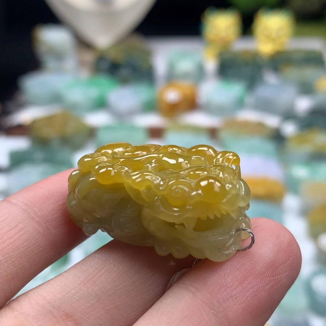 翡翠未镶嵌颈饰貔貅14