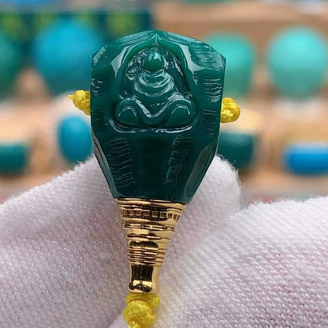 18K金镶嵌绿松石珠宝奇石