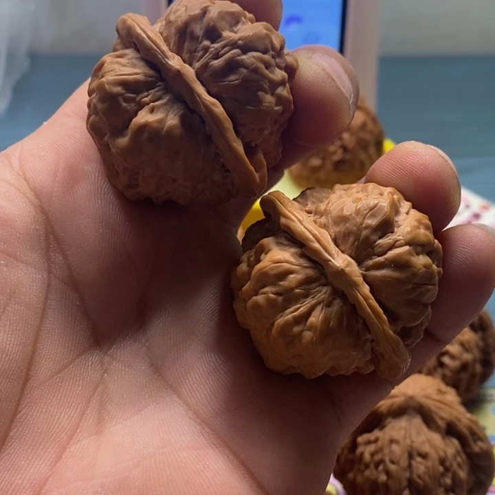 文玩核桃吊坠k**c40全品福利蛤蟆头