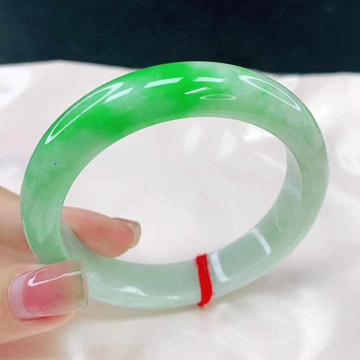 翡翠未镶嵌手镯圈55.8，34061