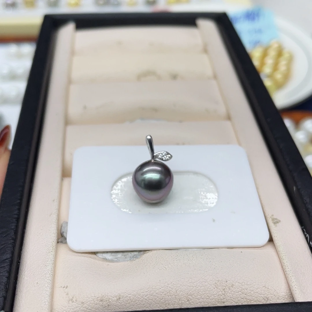 颈饰海水珍珠银S925镶嵌大溪地紫色苹果吊坠10.6mm