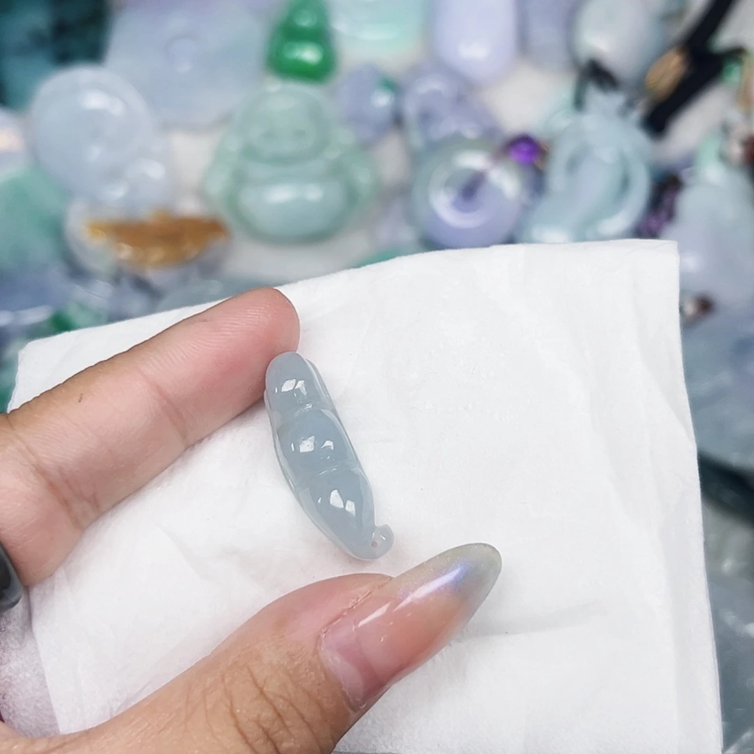 翡翠未镶嵌吊坠(不含链)111