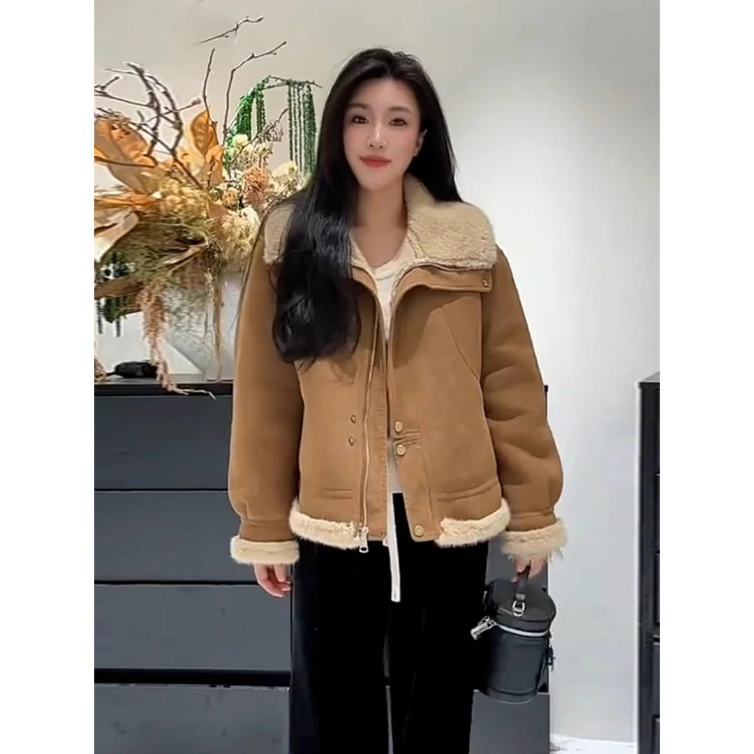 拉夏贝尔高端时尚皮毛一体翻领外套女2025冬新款加厚保暖百搭大衣
