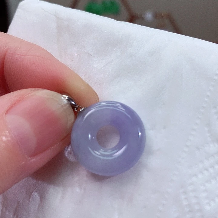 18K金镶嵌翡翠耳饰天然