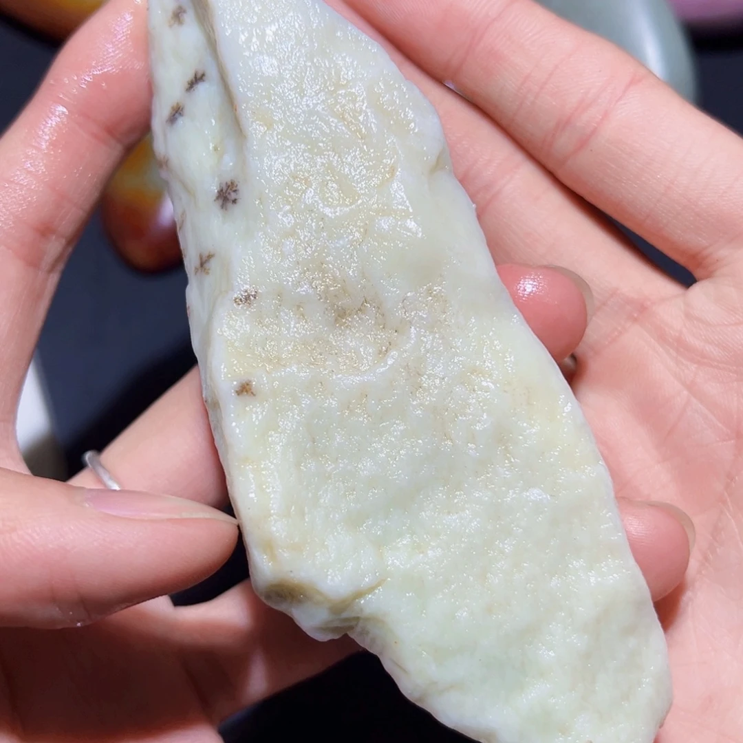 和田玉未镶嵌珠宝奇石