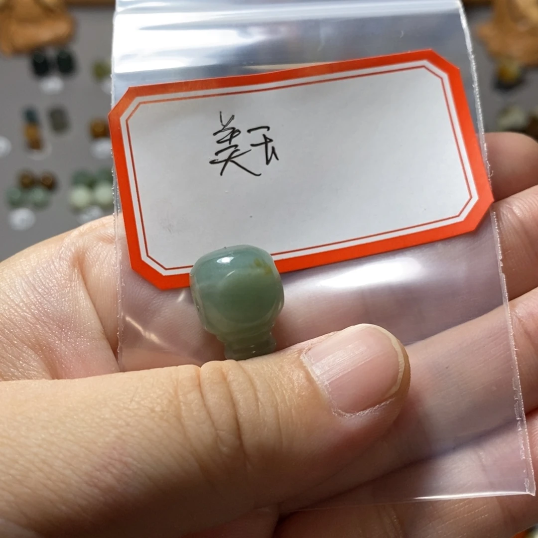 【闪购商品】蛇纹石玉配珠未镶嵌美**?