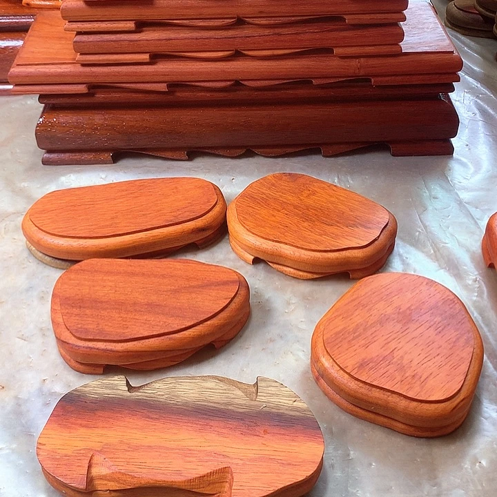 随行的五个哈哈哈哈哈