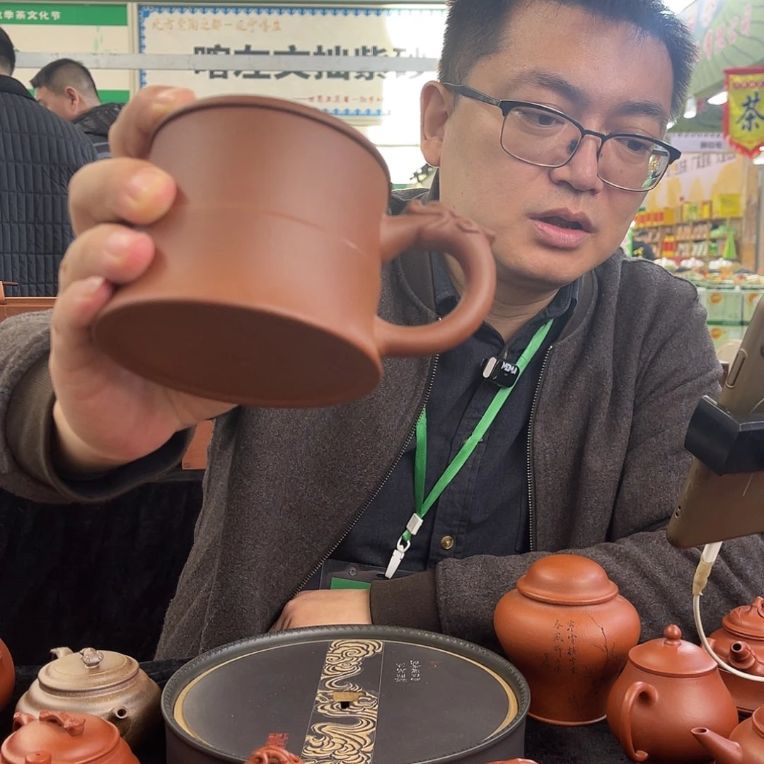 茶杯紫砂红清水祥龙戏珠盖杯！