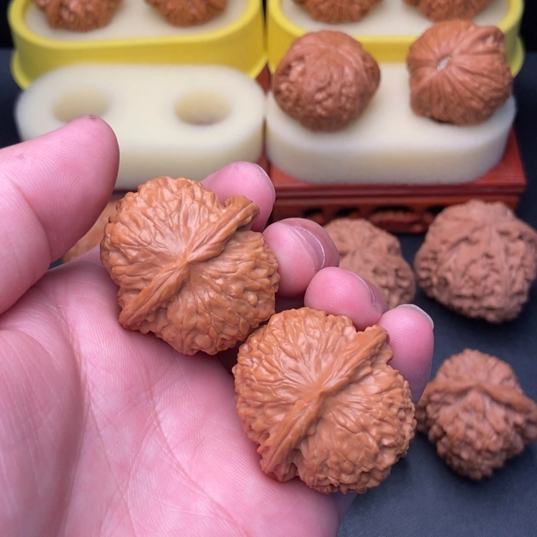 文玩核桃把件金锭元宝35