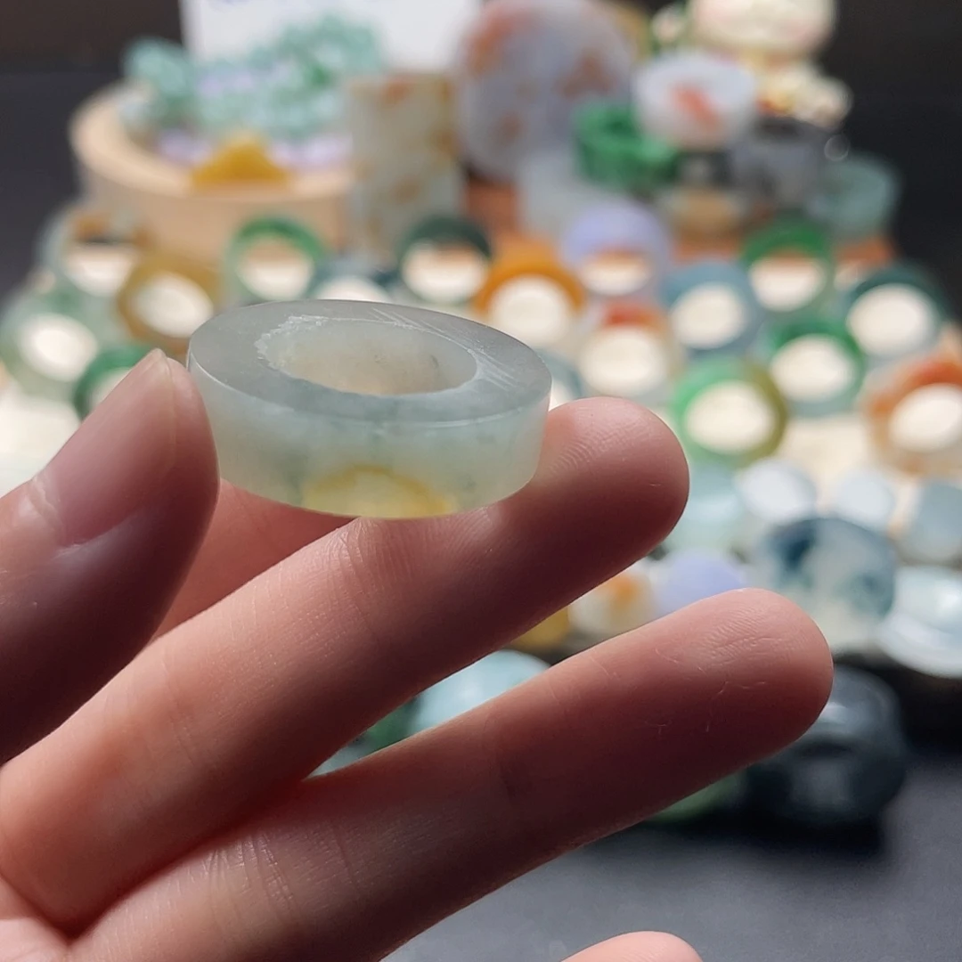 定制翡翠未镶嵌翡翠