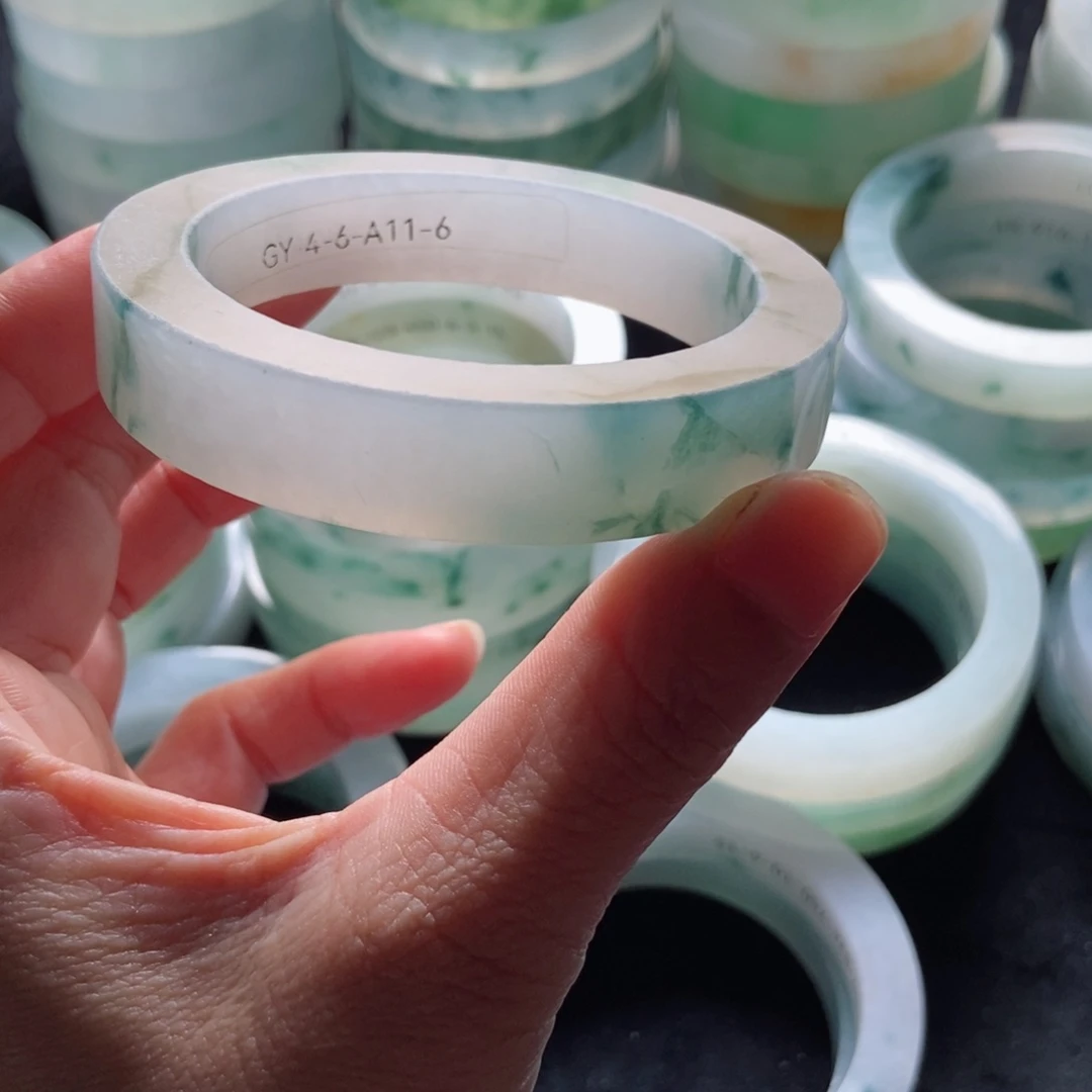 未镶嵌手镯定制翡翠冷*