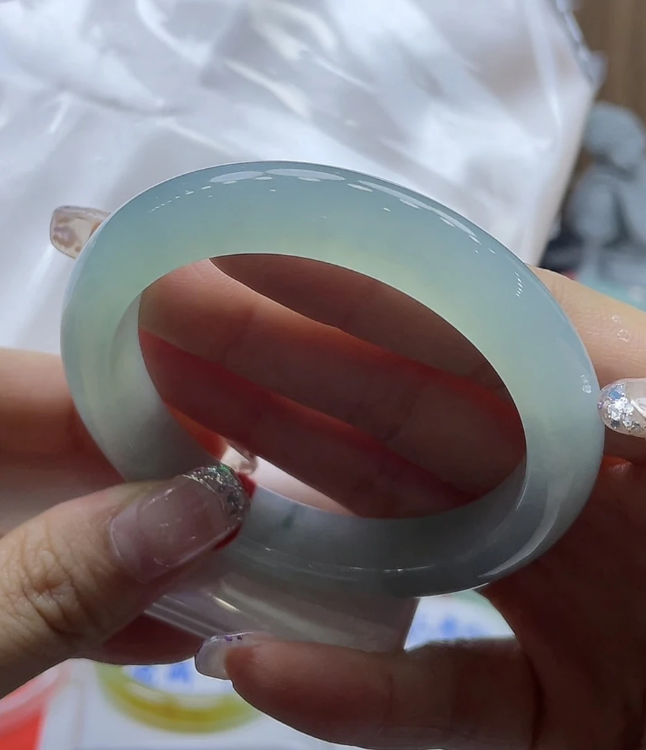 （新货强推）53-54圈冰晴正圈翡翠手镯