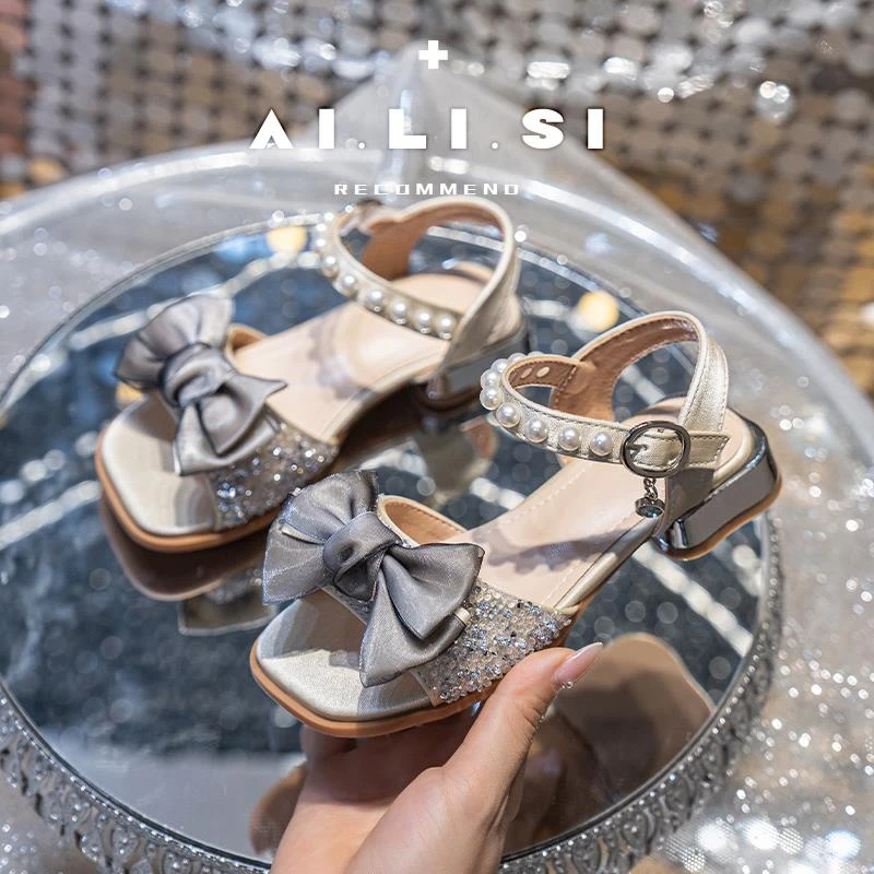 女童凉鞋夏季2025新款儿童公主鞋软底女孩防滑沙滩中大童高跟凉鞋