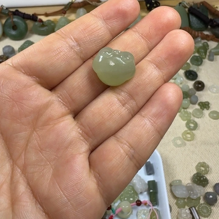 和田玉未镶嵌包链