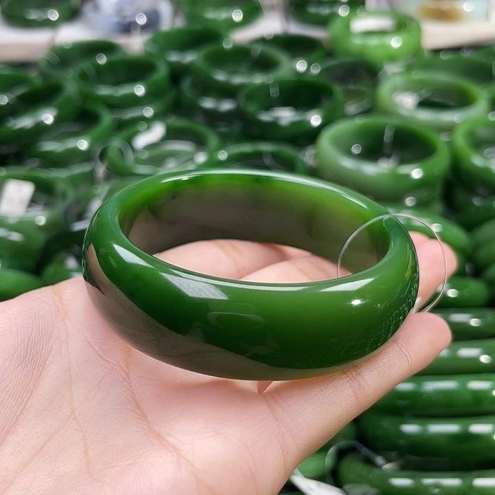 未镶嵌手镯和田玉（碧玉）