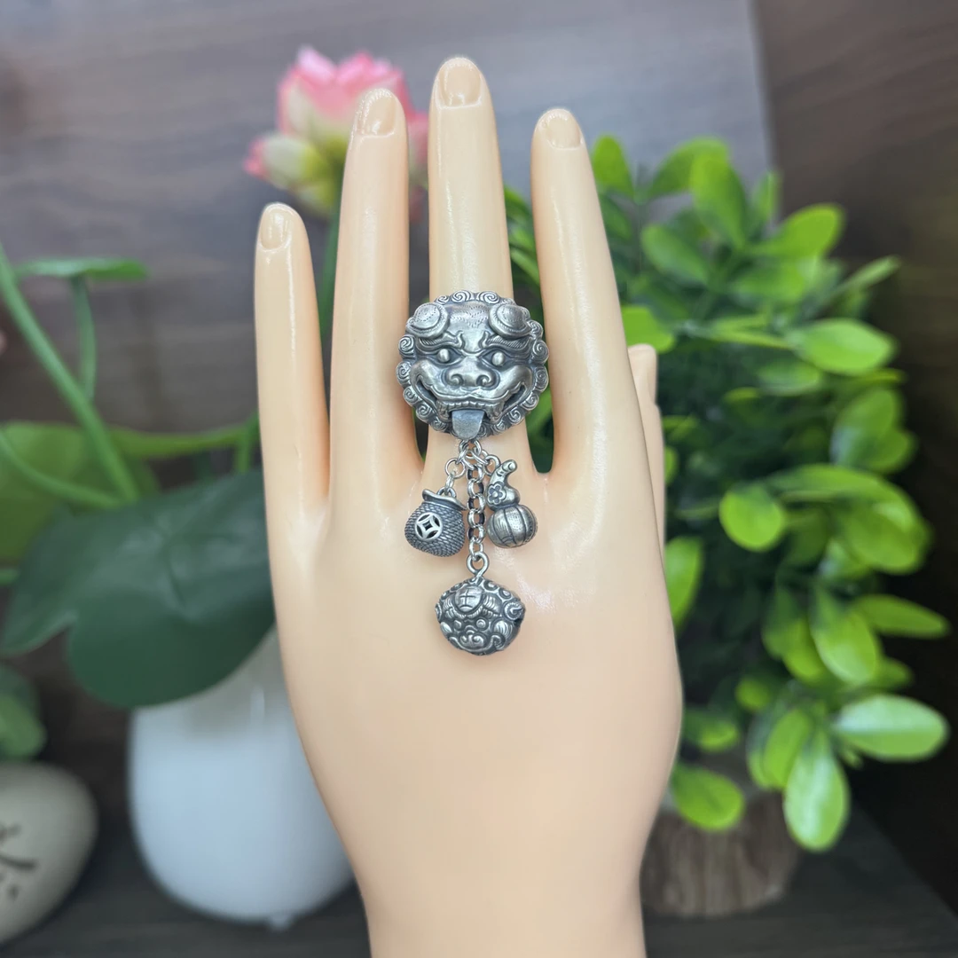 925银戒指 小郑家纯银吞金兽戒指