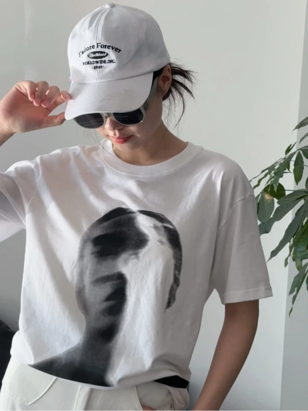 胖mm大码美式高街t恤女夏季新款黑白人像嘻哈风情侣宽大