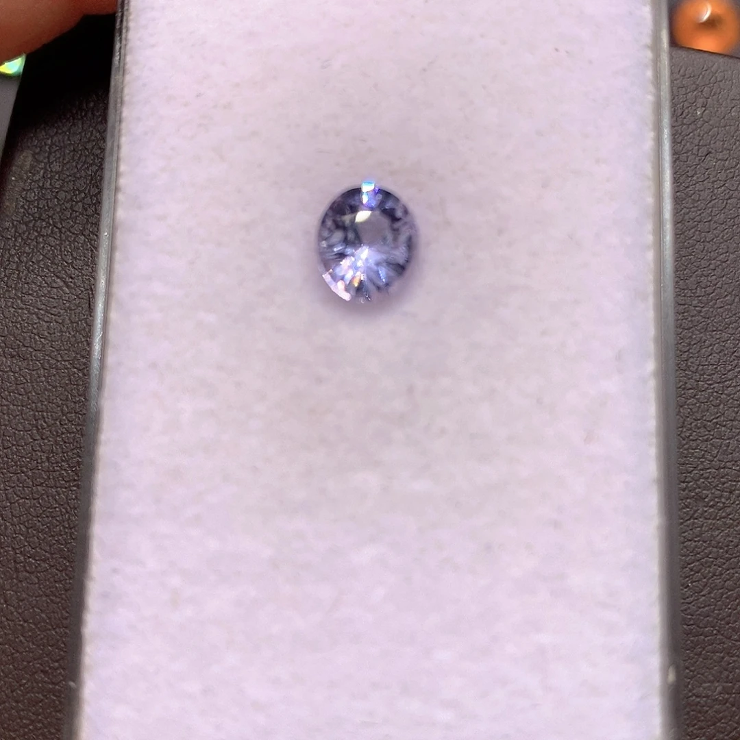 尖晶石裸石天然尖晶石