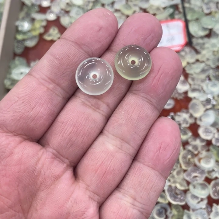 蛇纹石玉合金颈饰