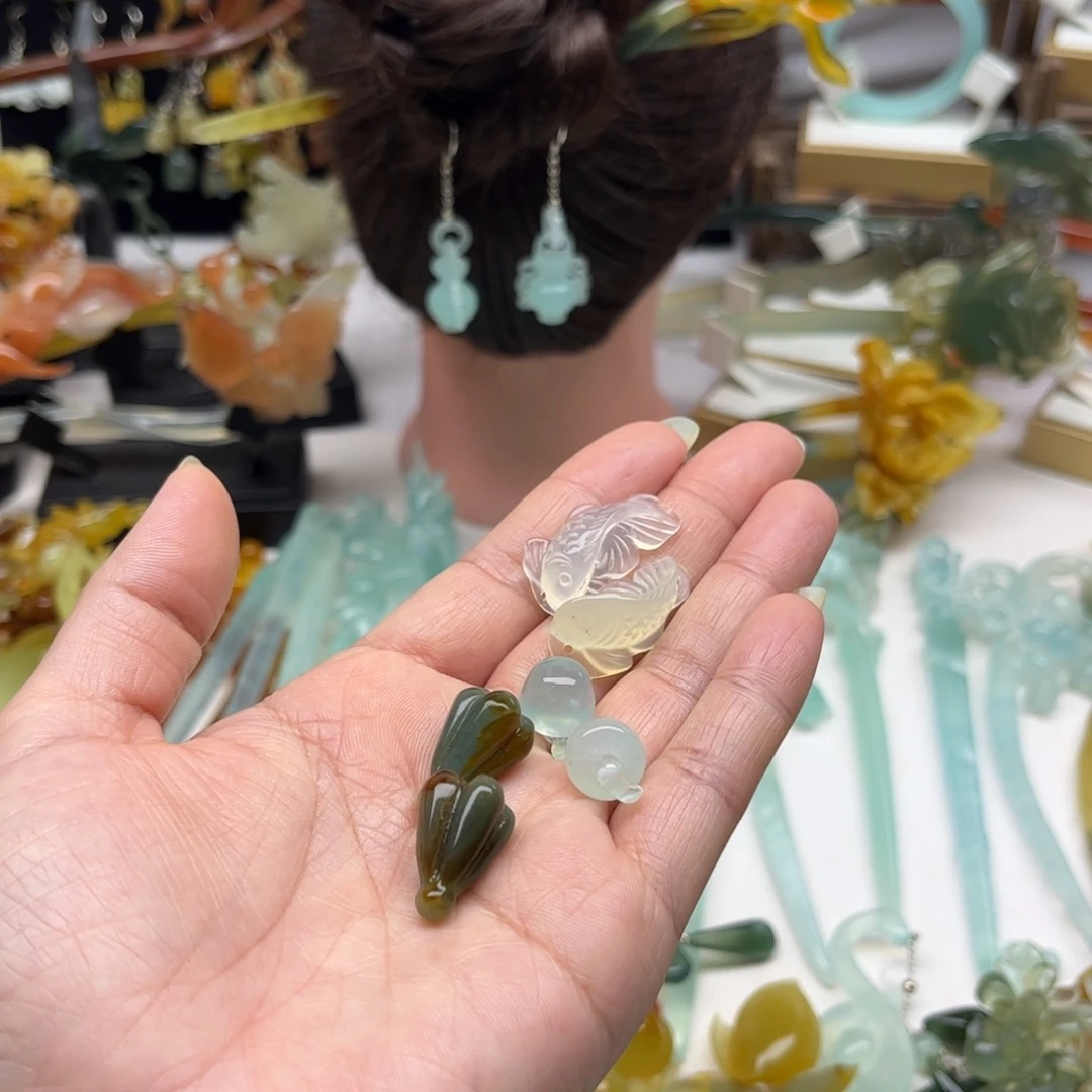 蛇纹石玉发饰合金醉***?