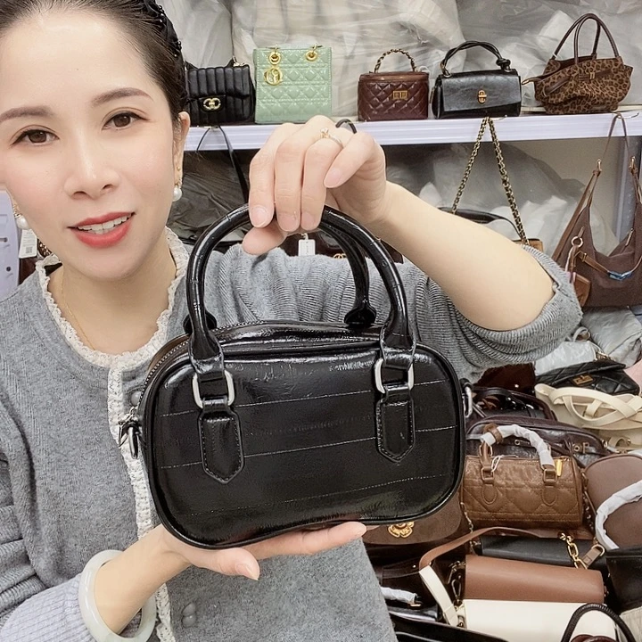 蚕丝小牛剖层皮革PU