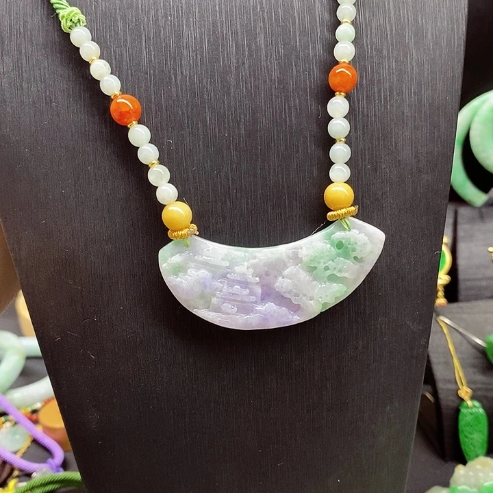 翡翠颈饰未镶嵌吊坠