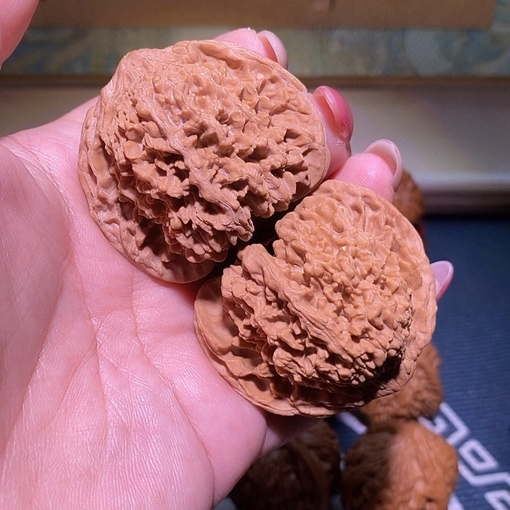 文玩核桃把件47满天星，水尖