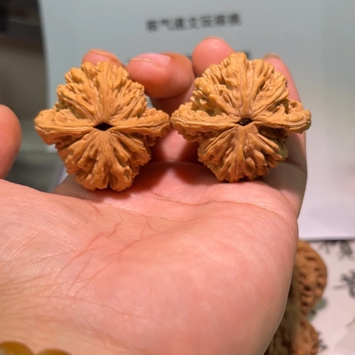 張***～把件文玩核桃42虎头