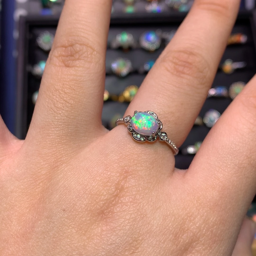 银S925镶嵌欧泊戒指